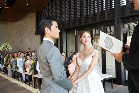 Grace chan's relationship with senior kevin cheng has helped lift her acting career to new heights. Kevin Cheng and Grace Chan wed in Bali | DramaPanda