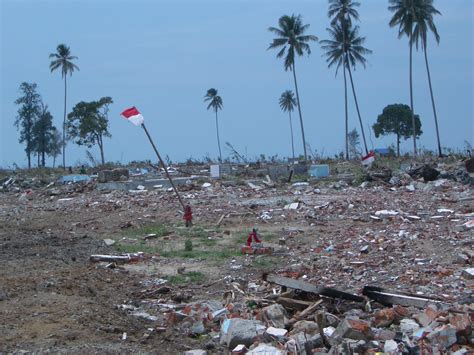 The tsunami and its aftermath were responsible for immense destruction and loss on the rim of the on december 26, 2004, at 7:59 am local time, an undersea earthquake with a magnitude of 9.1 struck. File:Tsunami 2004 aftermath. Aceh, Indonesia, 2005. Photo ...