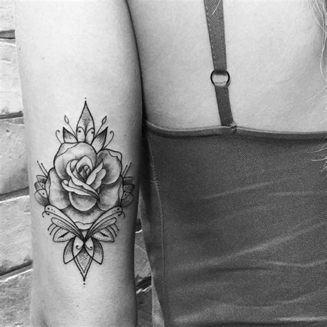 Black And White Rose Tattoo On The Back Of The Arm Rose