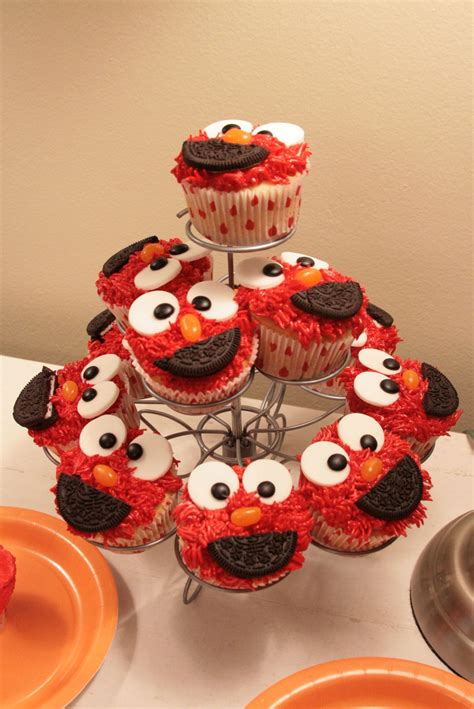 Next, you'll mix in the powdered sugar. Here's my take on the Elmo cupcake. I used white cake mix ...