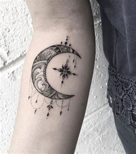 Wonderful Crescent Moon By Justin Hobson Tattoo Tattoo Designs