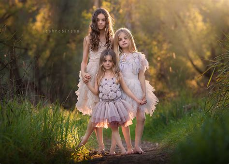 Sisters ©leah Robinson Photography Sisters Photoshoot Sibling