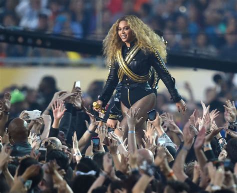 beyoncé addresses ‘formation controversy after super bowl 50 performance ibtimes