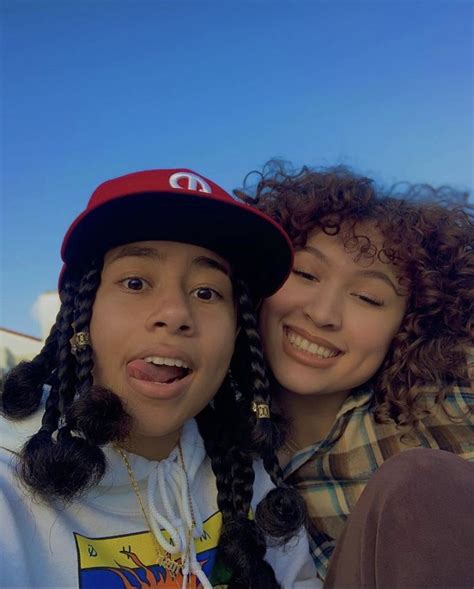 𝐠𝐫𝐚𝐜𝐤𝐳𝐳𝐳𝐳 Cute Lesbian Couples Black Couples Goals Lesbian