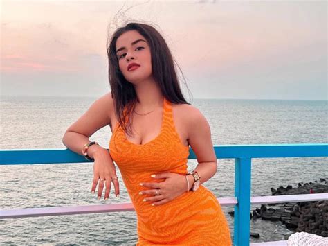 Avneet Kaur Looks Sizzling Diva In An Orange Bikini In The New Photos