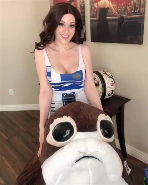 Angie Griffin R2D2 Thothub