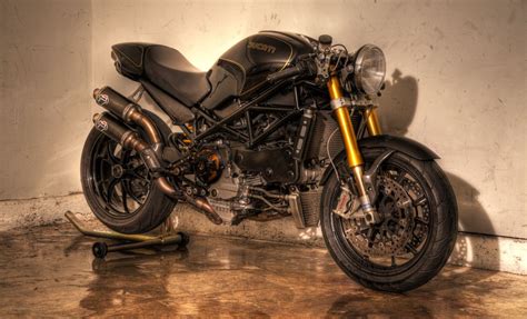 The ducati monster pays homage to the legacy of the monster 900, which over 25 years ago revolutionised the motorcycle world. fmfS4Rs Shawn Park tigho | Super bikes, Ducati monster ...