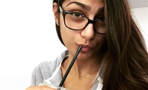 Adult Film Star Mia Khalifa To Enter In Bigg Boss 9 Checkout Hot And Unseen Pics