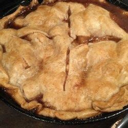 My mom recently gave me her cast iron pie pan. Iron Skillet Apple Pie | Recipe | Fresh apple pie recipe, Easy pie recipes, Apple pie