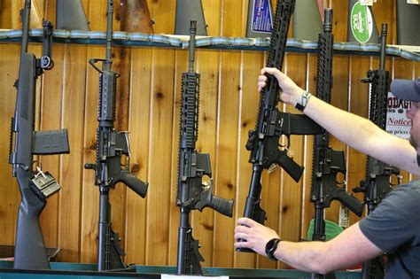 Major Gun Retailer Dicks Will Stop Selling Assault Style Rifles Nyt