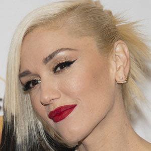 The singer and voice coach was also grilled by ellen degeneres about his relationship with gwen stefani. Gwen Stefani Real Phone Number ≫ Updated 2021