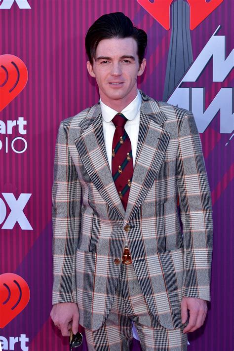 Born june 27, 1986, better known as drake bell, is an american actor, comedian, guitarist, singer/songwriter, producer, and occasional television director. Drake Bell - Wikipedia