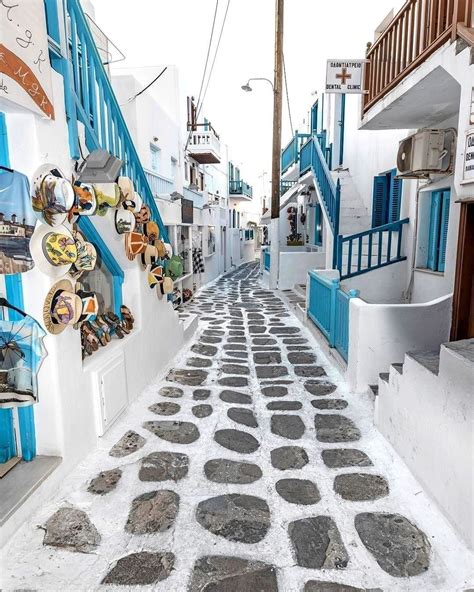 Dreamy Travelspots On Instagram The Beautiful Streets Of Mykonos 💙