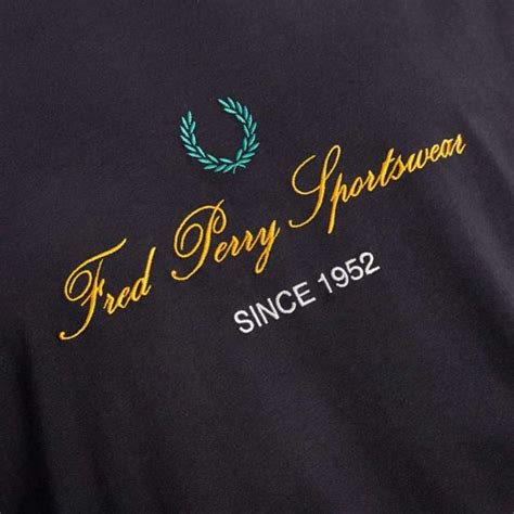 Fred Perry T Shirt Logo M8644 608 Navy Aphrodite1994