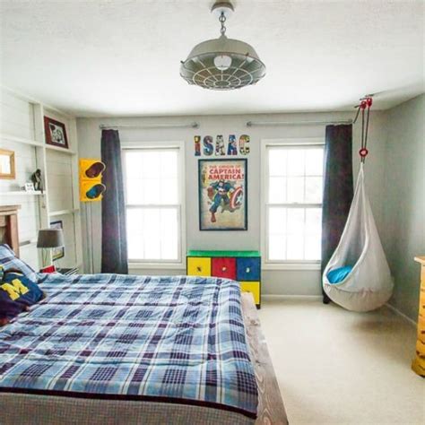 Bright and breezy nautical teenage boy room. This is a bedroom for a 9 year old boy. It is part ...