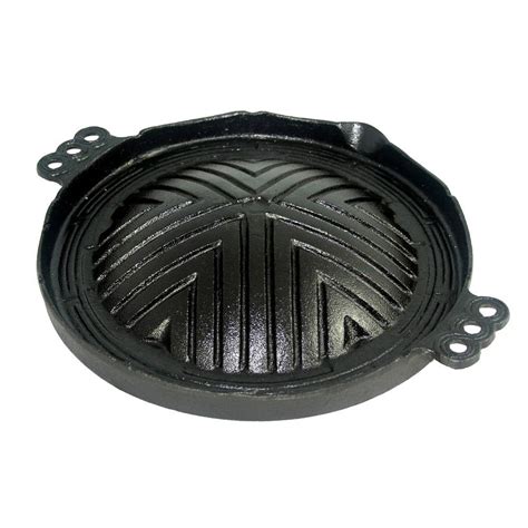 Traditional style korean grill plate. BBQ Genghis Khan Grill Plate Cast Iron