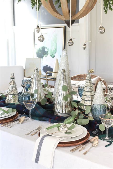 20 Blue Christmas Table Decorations