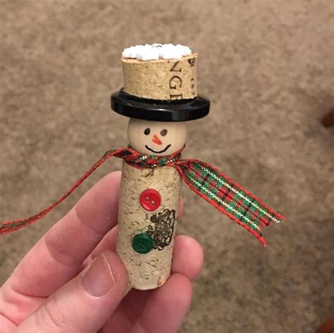 christmas crafts using corks