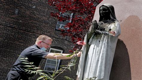 Statues Of Mary Vandalized In Weekend Of Catholic Church Attacks Youtube