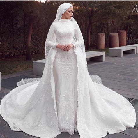 Islamic Green Muslim Wedding Dress Irish With Gold Appliques Ball Gown Long Sleeve Tulle Robe De