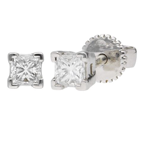 18ct White Gold 0 30ct Princess Cut Diamond Solitaire Stud Earrings