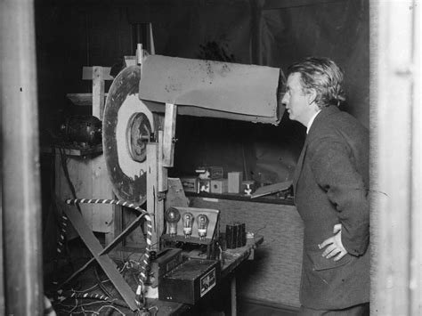 John Logie Baird El Padre De La Televisi N Financi Sus Experimentos