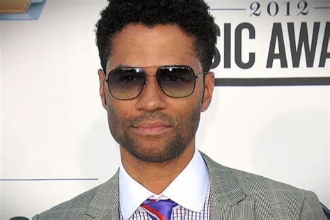 eric benet crooning about love tweeting about obama