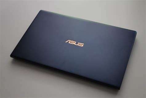 Asus Zenbook 14 Ux434f A Premium Laptop In A Small And Ultra Portable