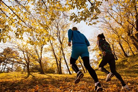 Staying Fit In Fall The Benefits Of Walking Vs Running Ovation Blog