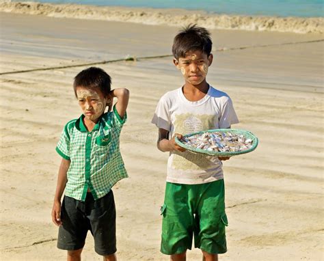 Burmese Boys Editorial Stock Image Image Of Tourism 25942259