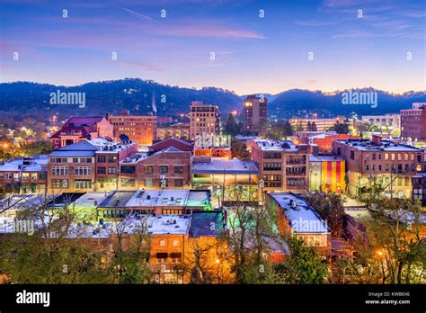 Asheville North Carolina Usa Downtown Skyline Stockfotografie Alamy