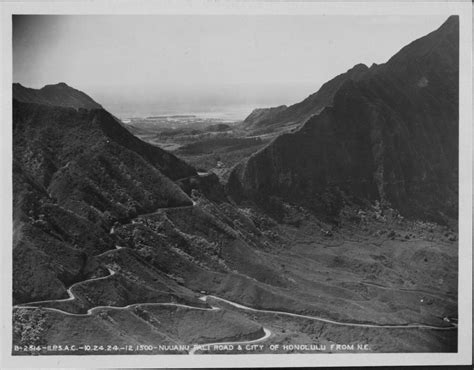The Pali Images of Old Hawaiʻi