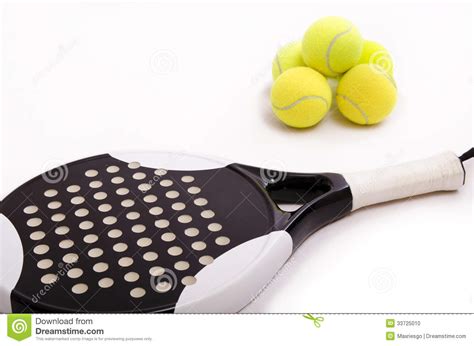 Vi setter opp banen, tilbyr nødvendig utstyr og oppfølging for at padeltennis skal bli en stor suksess på ditt hjemsted. White padel. stock photo. Image of racket, recreation - 33725010