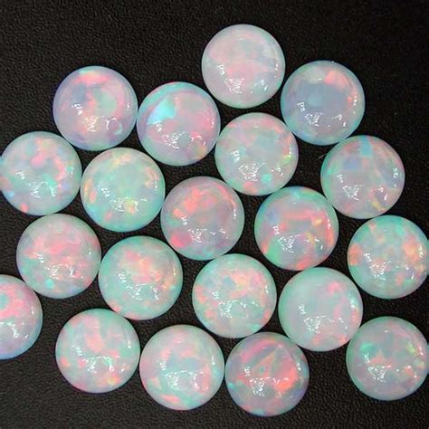 Gilson Created Opal White 8mm Rounds