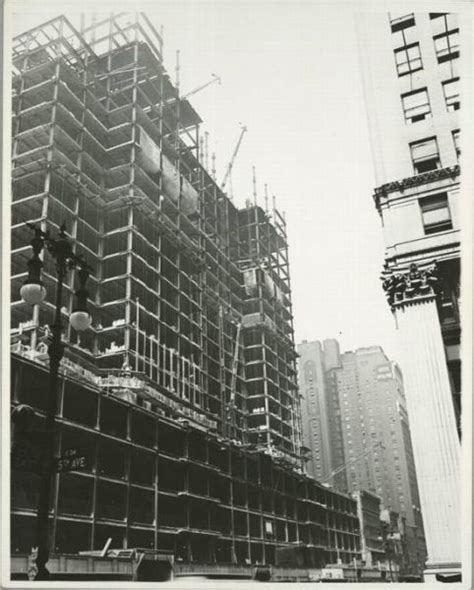 Astonishing Photos Of The Empire State Building Under Construction 64