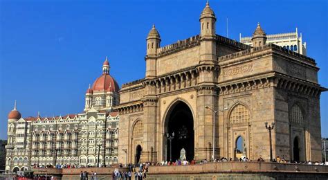 30 Iconic Places To Visit In Mumbai