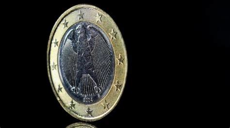 Estas Son Las Monedas De Euro M S Raras Y Valiosas En Las Subastas