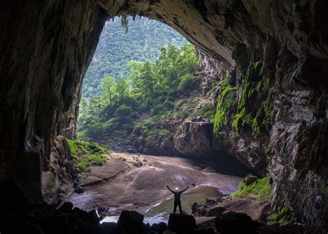World's Largest Cave Hang Son Doong In Vietnam - Mirror Online
