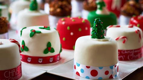 Christmas Desserts Cakes Mini Christmas Cakes Christmas Minis Cake