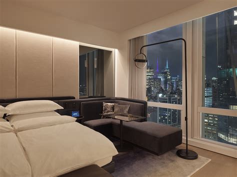 Deluxe King Hotel Rooms In Nyc Equinox Hotel New York