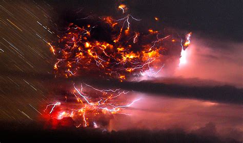 Amazing World The Eruption Of Puyehue Cordon Caulle Volcanic Chain In