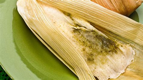 Tamales Verdes De Pollo En Hoja De Maíz Receta Tradicional