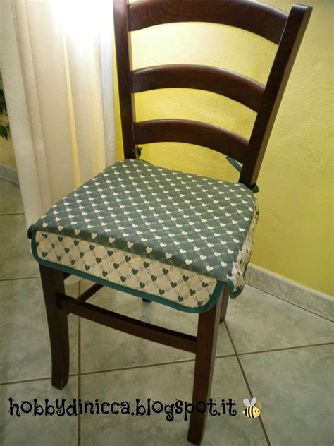 Maybe you would like to learn more about one of these? tutorial cuscino sedia | Cuscini per sedia, Cuscini per ...