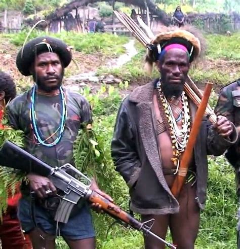 Da Drüben Kleiderschrank Bewegung West Papua Liberation Army Gutachter Streng Ruhm
