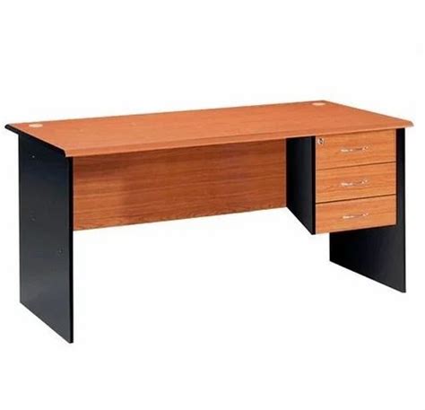 Wooden Illinois Modular Office Table 1 Year At Rs 15200piece In
