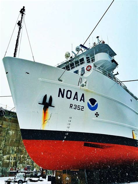 Noaa Ship Nancy Foster On June 14 Researchers From Fwri Flickr