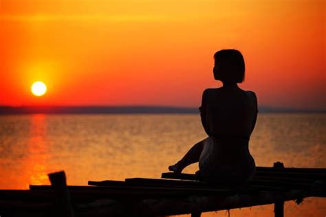 Lady In Beach Silhouette During Daytime Photography · Free Stock Photo