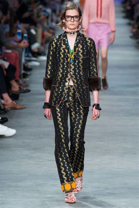 Hot Or Hmm Marjorie Harveys Marc Jacobs Show Gucci Spring 2016 Mens