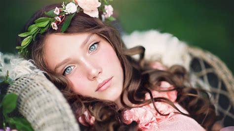 Sexy Cute And Beautiful Blue Eyed Brunette Teen Girl Wallpaper 3125