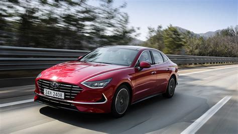 The 2021 hyundai sonata is a really good way to get attention while driving a family sedan. 2020 Hyundai Sonata First Drive: Korea Goes All In